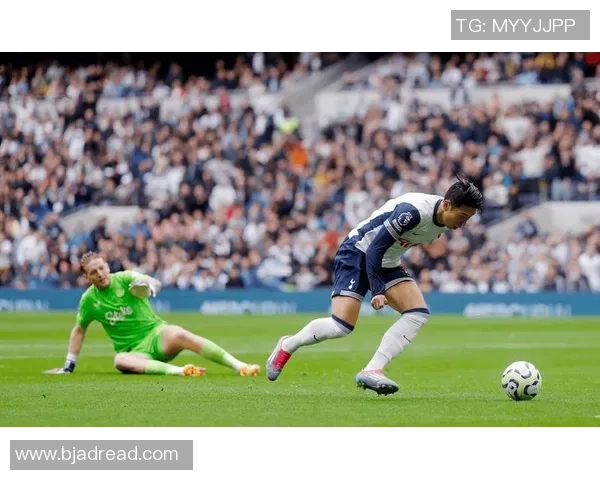 人品问题频发的足球明星盘点与背后故事分析 人品问题频发的足球明星盘点与背后故事分析