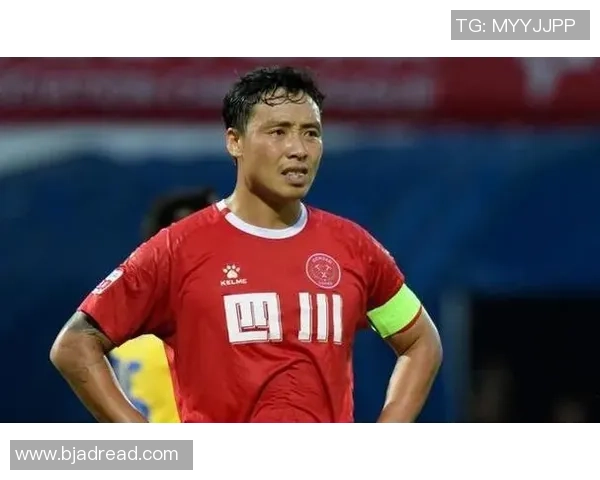 当昔日足球明星因生活方式改变而逐渐发福的背后故事与心路历程