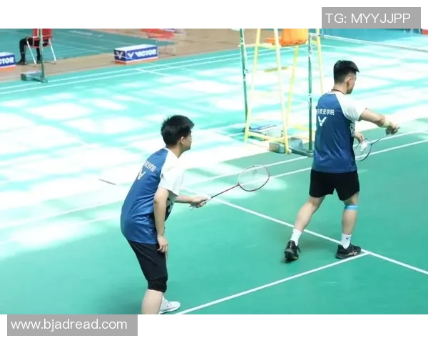 西安羽毛球队荣登全国羽毛球状态排行榜第三名展现强劲实力 西安羽毛球队荣登全国羽毛球状态排行榜第三名展现强劲实力