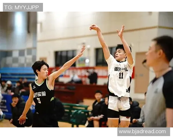 重庆篮球队以81分领跑世界锦标赛积分榜展现强劲实力 重庆篮球队以81分领跑世界锦标赛积分榜展现强劲实力