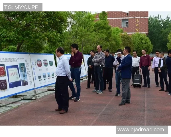 重庆足球队的崛起与发展探索聚焦足球力量的背后故事 重庆足球队的崛起与发展探索聚焦足球力量的背后故事